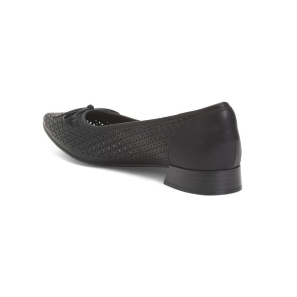 CLARKS Black Leather Natalyn Step Comfort Flats - Picture 2 of 2